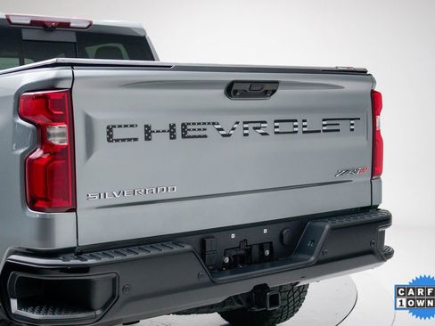 Used 2023 Chevrolet Silverado 1500 ZR2 w/ Technology Package image 17