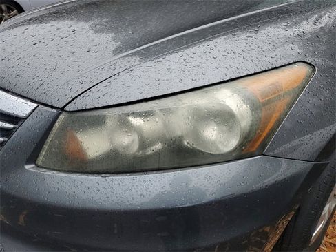 Used 2011 Honda Accord LX image 8