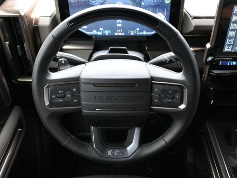 Used 2025 GMC Hummer EV 2X w/ LPO, Sport Package AWD/4WD image 15