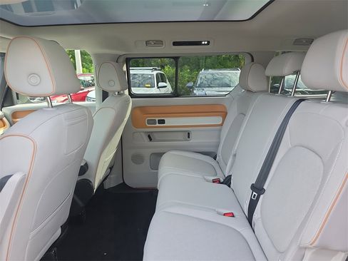 New 2025 Volkswagen ID. Buzz 1st Edition image 10