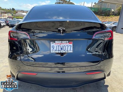 Used 2023 Tesla Model Y Long Range AWD/4WD image 4
