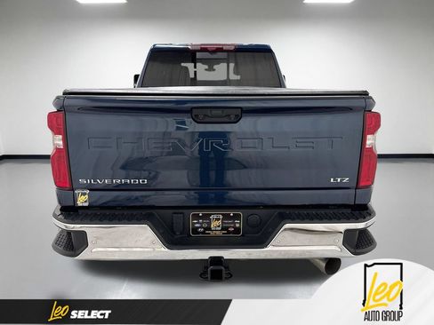 Used 2021 Chevrolet Silverado 2500 LTZ w/ LTZ Plus Package AWD/4WD image 8