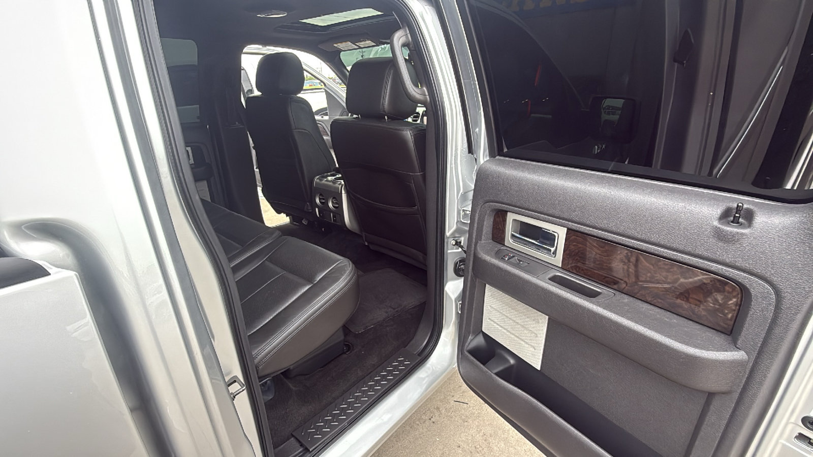 Used 2014 Ford F150 Platinum AWD/4WD image 16