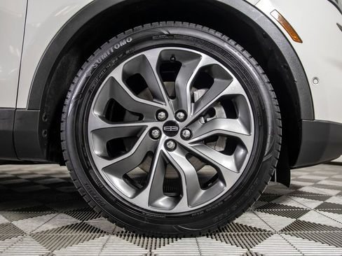 Used 2022 Lincoln Nautilus Reserve w/ Equipment Group 201A FWD image 39