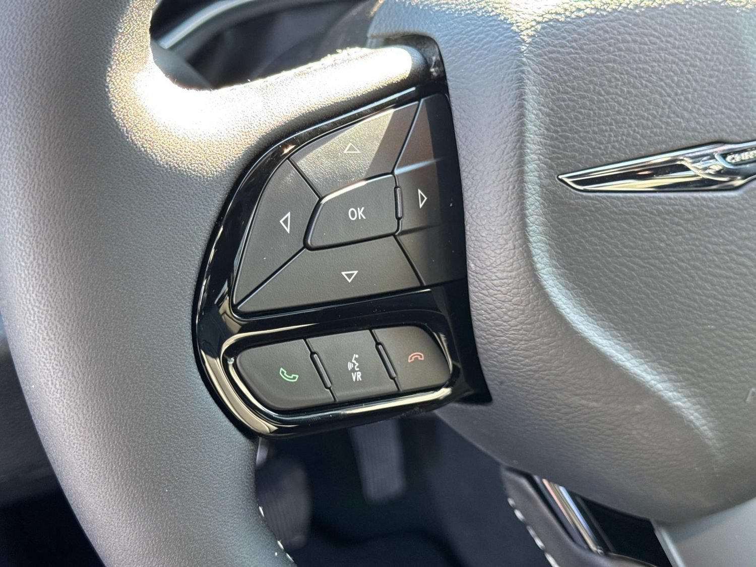 New 2026 Chrysler Pacifica Select w/ S Appearance Package FWD image 28