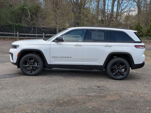 New 2026 Jeep Grand Cherokee Limited AWD/4WD image 6