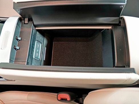 Certified 2024 Mercedes-Benz C 300 4MATIC Sedan image 25