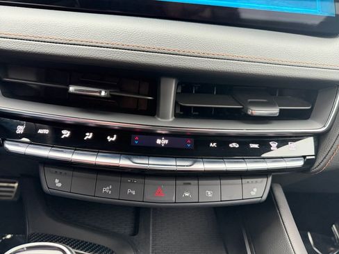 Used 2025 Cadillac CT5 Sport image 20