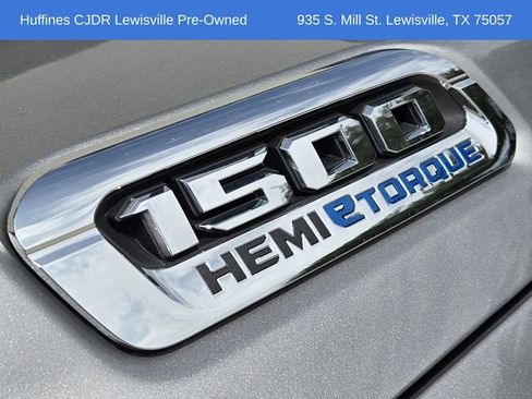 Used 2024 RAM 1500 Laramie AWD/4WD image 12
