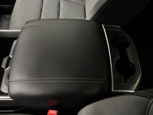 Used 2025 RAM 1500 Big Horn AWD/4WD image 19