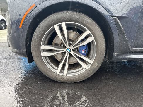 Used 2024 BMW X7 xDrive40i w/ M Sport Package image 34