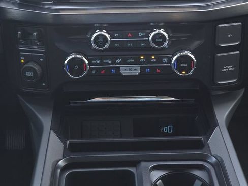 New 2026 Ford F350 Lariat w/ Lariat Premium Package AWD/4WD image 16