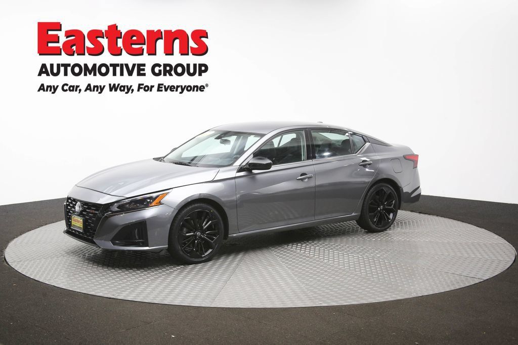 Used 2023 Nissan Altima 2.5 SR FWD image 58