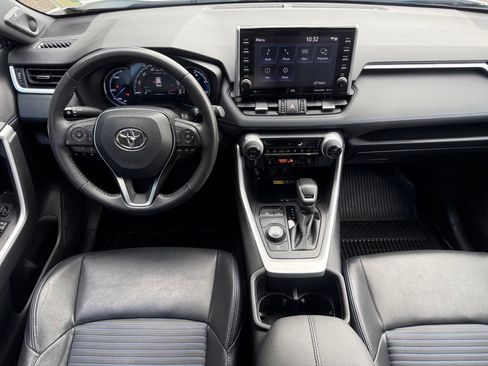 Used 2022 Toyota RAV4 XSE AWD/4WD image 19