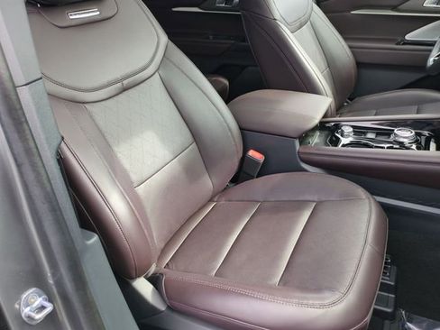 Used 2025 Ford Explorer Platinum RWD image 26