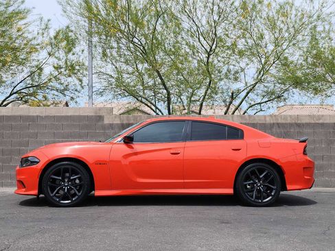 Used 2022 Dodge Charger R/T w/ Blacktop Package image 6