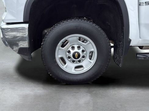 Used 2025 Chevrolet Silverado 2500 W/T w/ WT Convenience Package AWD/4WD image 30