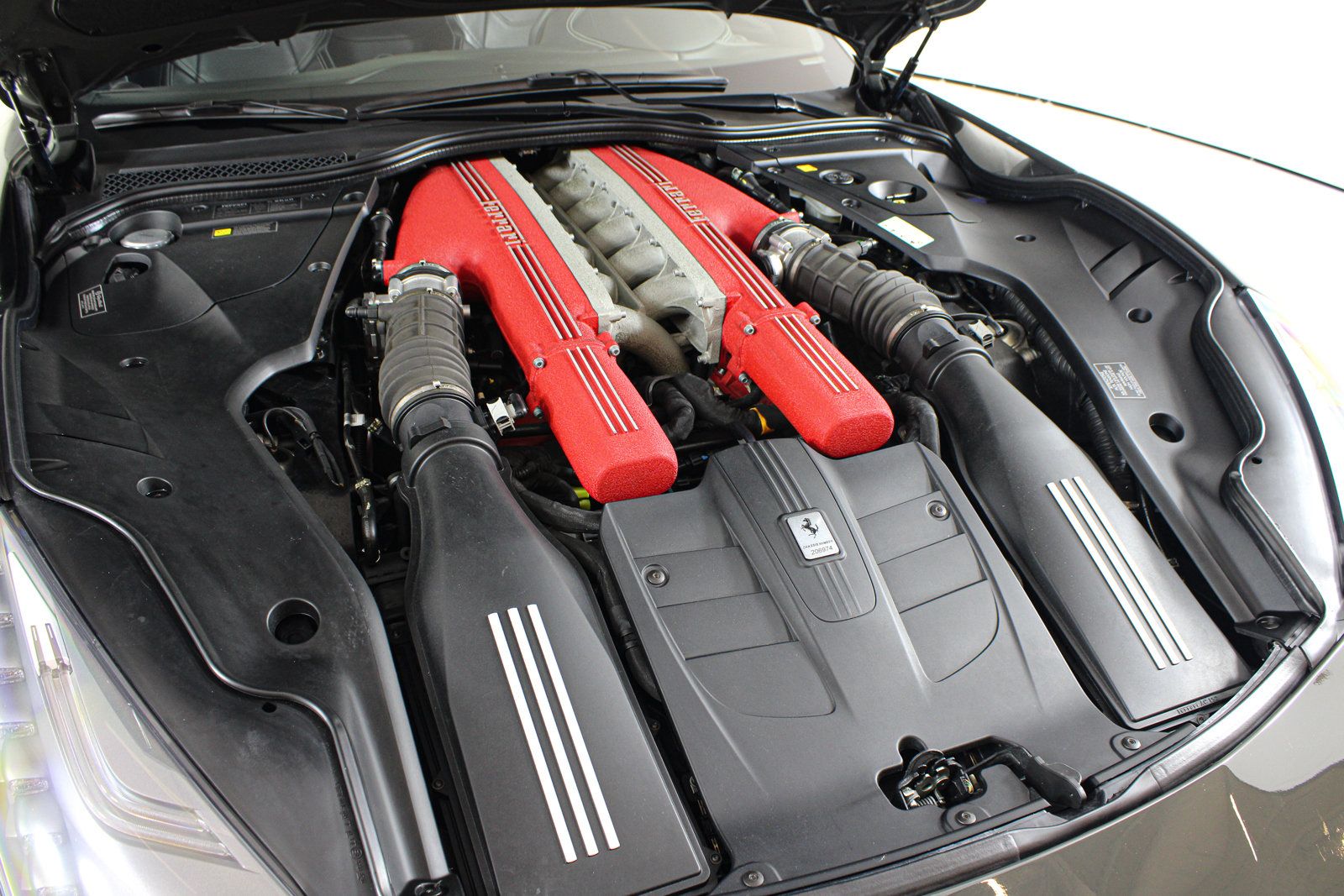 Used 2015 Ferrari F12 Berlinetta RWD image 58
