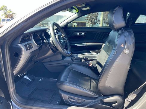 Used 2021 Ford Mustang Premium image 13