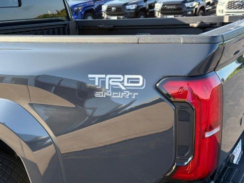 Used 2024 Toyota Tacoma TRD Sport image 7