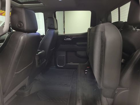 Used 2022 Chevrolet Silverado 1500 LT Trail Boss w/ LT Trail Boss Premium Package AWD/4WD image 33