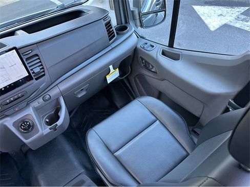 Used 2024 Ford E-Transit 148 High Roof image 14