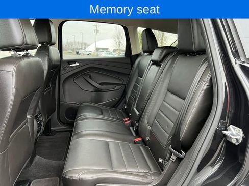 Used 2015 Ford Escape Titanium image 4
