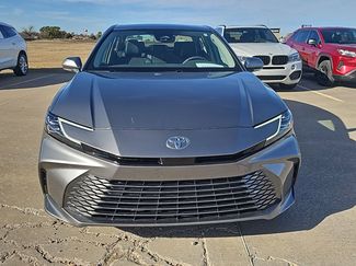 Used 2025 Toyota Camry XLE video 2