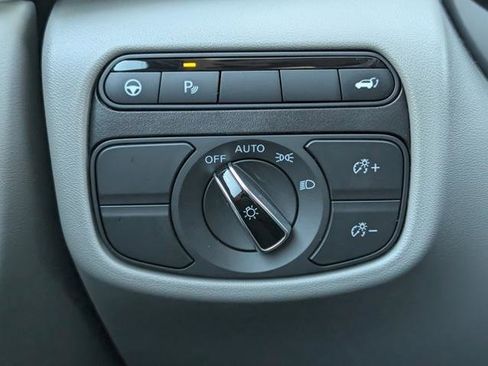 Certified 2025 INFINITI QX50 Luxe image 25