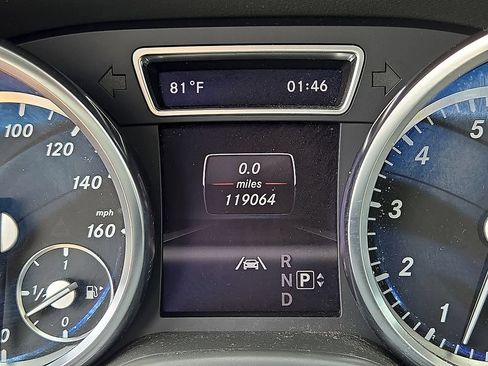Used 2013 Mercedes-Benz ML 350 4MATIC image 22