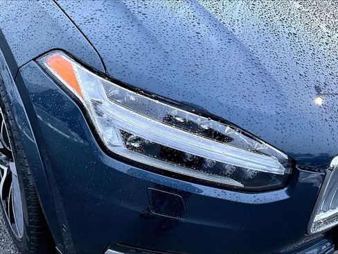 Certified 2024 Volvo XC90 B6 Plus w/ Protection Package Premier image 25