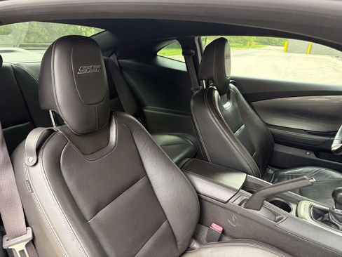 Used 2010 Chevrolet Camaro SS w/ RS Package RWD image 22