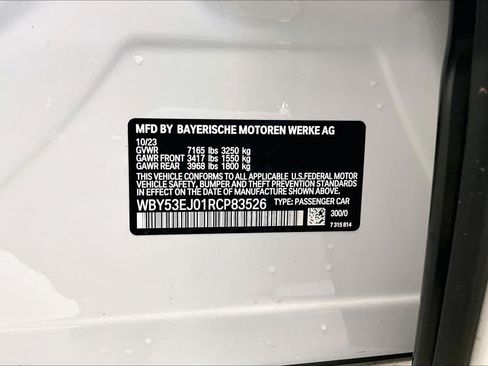 Used 2024 BMW i7 xDrive60 AWD/4WD image 31