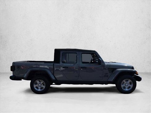 Used 2021 Jeep Gladiator Sport AWD/4WD image 9