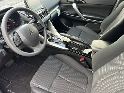 New 2026 Mitsubishi Eclipse Cross LE image 9