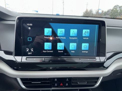 New 2025 Volkswagen Atlas Cross Sport SEL Premium R-Line image 14