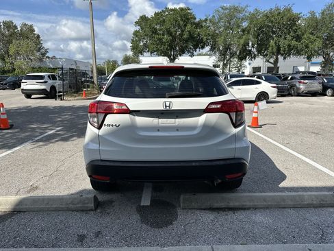 Used 2022 Honda HR-V LX image 7