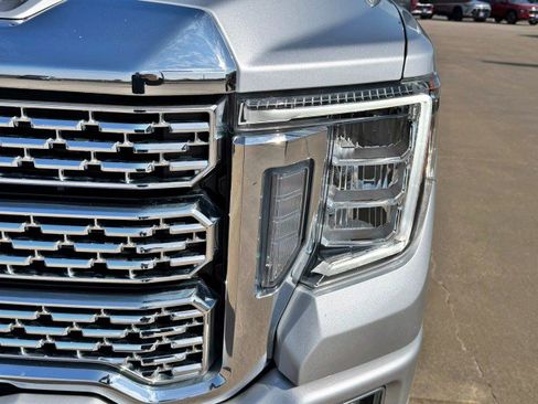 Certified 2023 GMC Sierra 2500 Denali w/ Denali Ultimate Package image 9