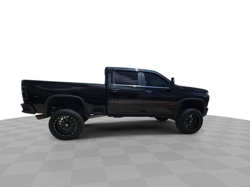 Used 2021 Chevrolet Silverado 2500 LT w/ Z71 Chrome Sport Edition AWD/4WD image 9