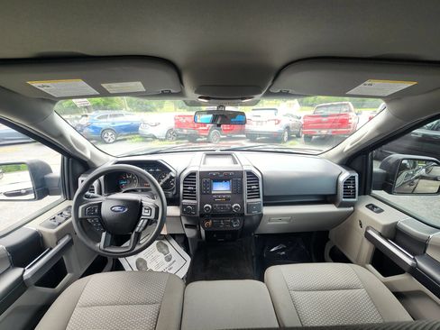 Used 2018 Ford F150 XLT AWD/4WD image 9