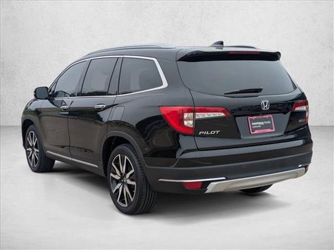 Used 2021 Honda Pilot Touring image 9