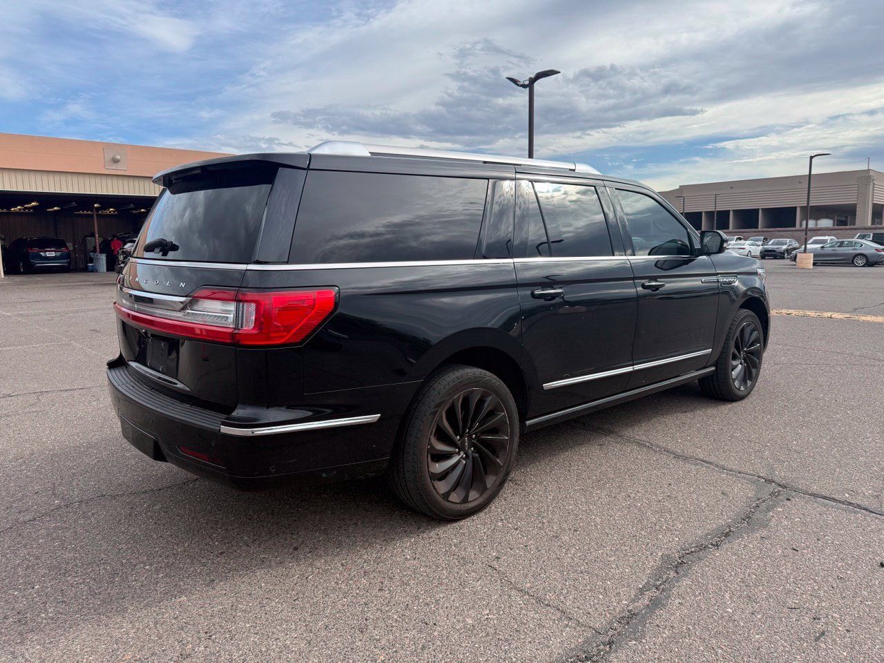 Used 2021 Lincoln Navigator L Reserve AWD/4WD image 5