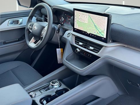 New 2026 Ford Explorer Active image 27