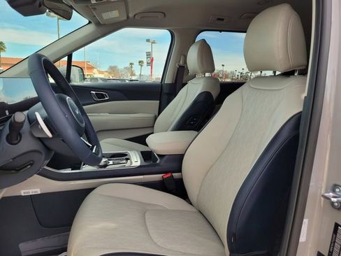 New 2026 Kia Carnival EX image 9