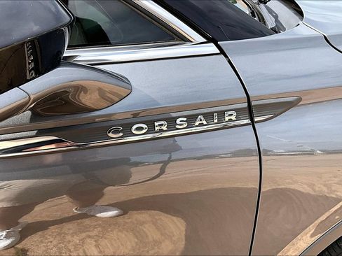Used 2022 Lincoln Corsair FWD w/ Equipment Group 101A image 32