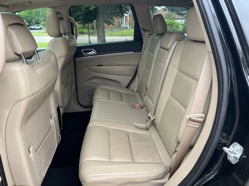 Used 2020 Jeep Grand Cherokee Limited AWD/4WD image 5