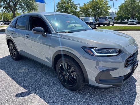 Used 2027 Honda HR-V Sport image 3