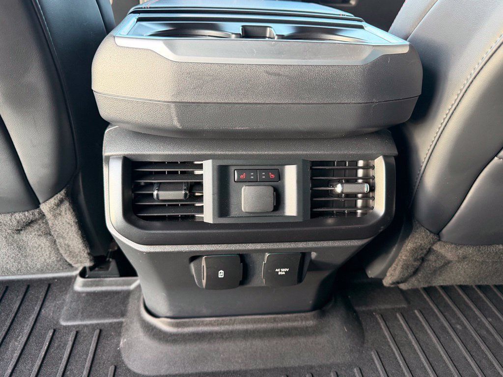 Used 2025 Ford F150 Raptor AWD/4WD image 29