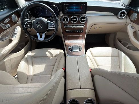 Used 2021 Mercedes-Benz GLC 300 4MATIC image 29