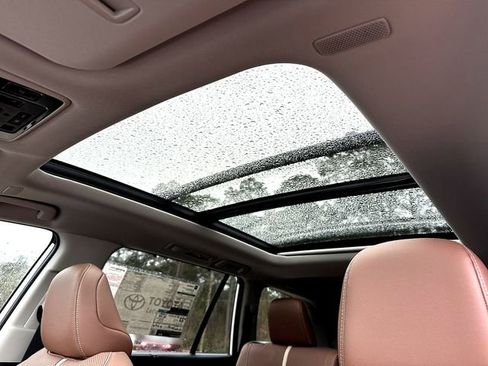 New 2026 Toyota Grand Highlander Platinum image 15